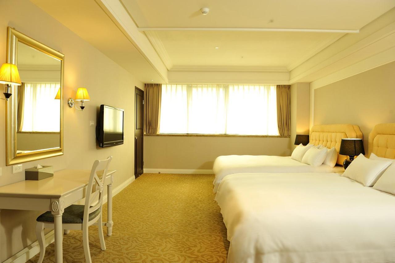 טאינאן Asia Emperor Hotel מראה חיצוני תמונה