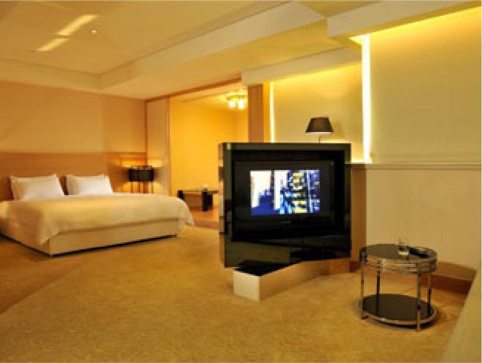 טאינאן Asia Emperor Hotel מראה חיצוני תמונה