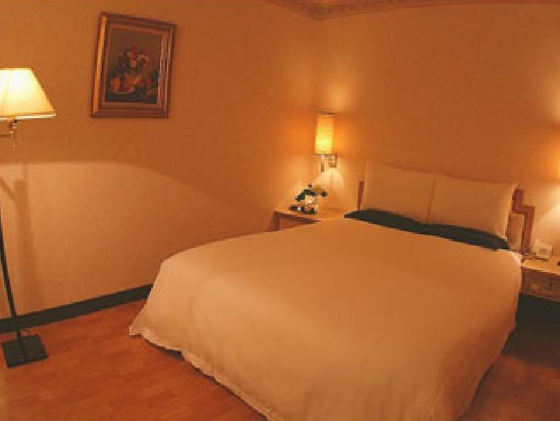 טאינאן Asia Emperor Hotel מראה חיצוני תמונה